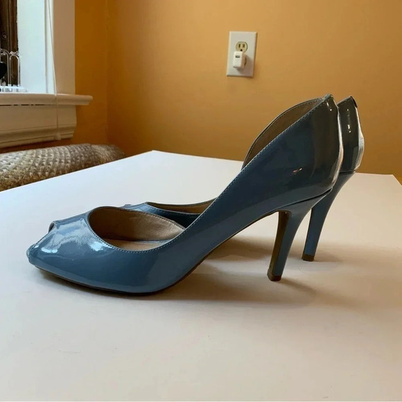 MARC FISHER Blue Patent D'Orsay Sandals Size 7 - Picture 9 of 14